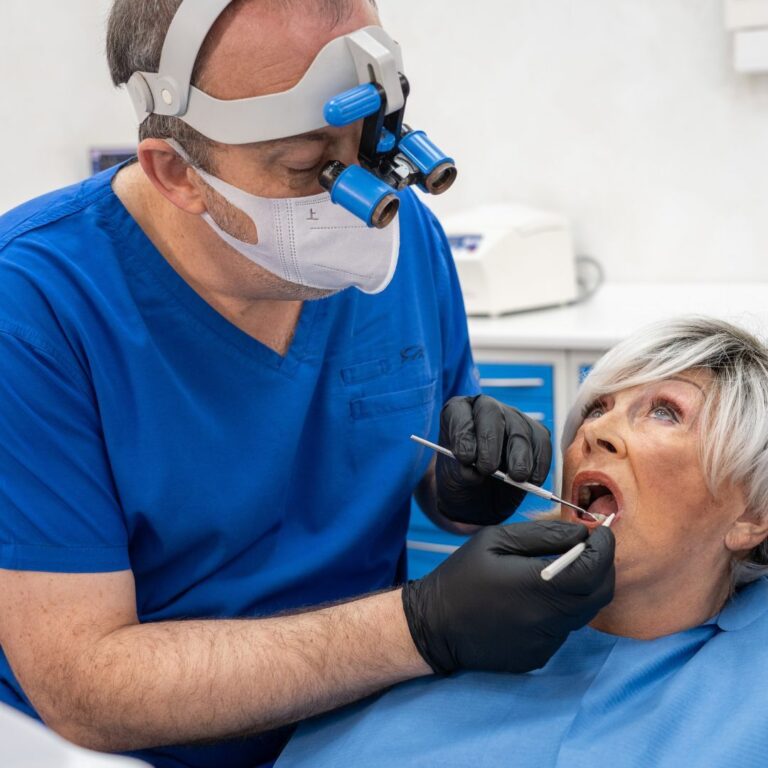 Protesi in giornata a Torino - Protesi fissa e dentiera a Torino