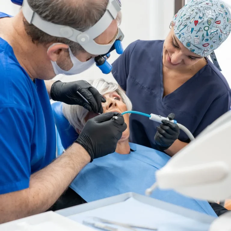 Visita clinica - dentista a Torino