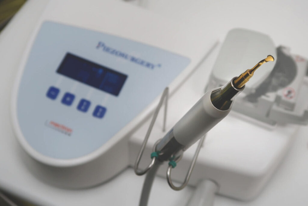 Tecnologie 1 Chirurgia piezoelettrica